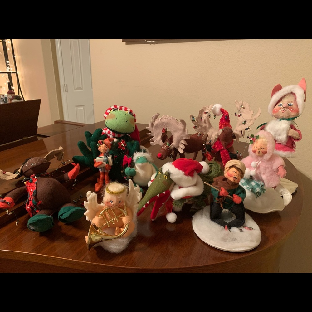 Annalee items